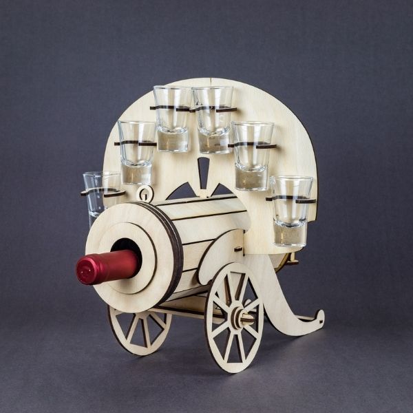 minibar sa 6 čašica